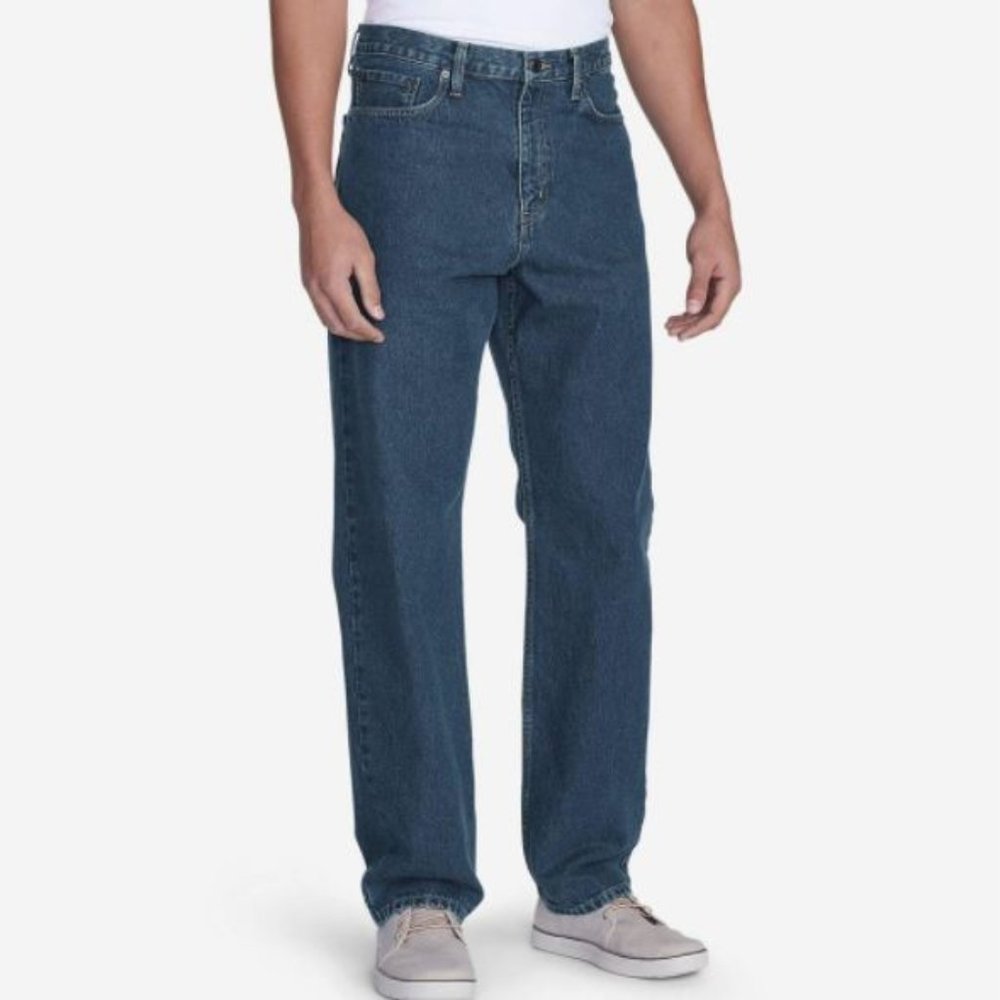 NWT Eddie Bauer Relaxed Fit blue Jeans 30x32
